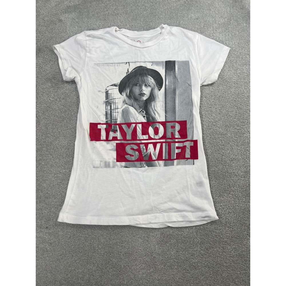 Taylor Swift Graphic Tee Youth Small White Red Era Photo Concert Merch Swiftie